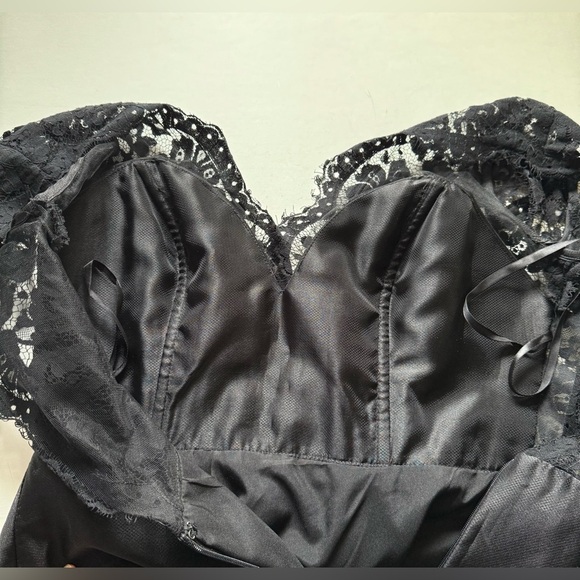 NOIR by Lazaro Black Chantilly Lace Silk Organza Formal Evening Gown Size 12 - Picture 9 of 16